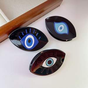QianJin Nuevo Accesorio para el Cabello con Diseño de Ojo de Diablo en Ácido Acético con Clip de Tiburón Transparente para la Parte Posterior de la Cabeza - Product Image 1