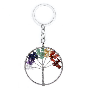 Ciondolo Albero della Vita in Cristallo Naturale con Catena in Metallo, Portachiavi Personalizzato Fatto a Mano con Logo - Product Image 2