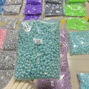 Whatstone 1,5 Mm 2mm 2,5mm <span class=keywords><strong>Loose</strong></span> Flat Bakc Abs Half Nail Art Pearl para decoración de uñas - Product Image 2