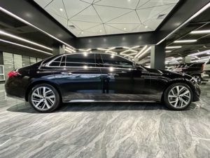 <span class=keywords><strong>Mercedes</strong></span>-Benz <span class=keywords><strong>Clase</strong></span> <span class=keywords><strong>E</strong></span> Sedán 2024 al por Mayor, Nuevo Motor <span class=keywords><strong>Híbrido</strong></span> Turbo Eficiente en Combustible, Automático, Control de Crucero Adaptativo, Tracción en las Cuatro Ruedas, Volante a la Izquierda, Color Oscuro R21 - Product Image 4
