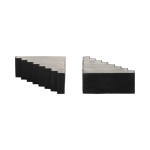 Fermalibri Decorativi a Forma di Gradino con Motivo a Righe, Accessori Moderni in Resina e Legno per Libreria - Product Image 6