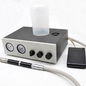 Manipolo ad alta velocità della Tubine dell'aria degli strumenti del laboratorio dentale con l'acqua per l'attrezzatura chirurgica dentale di uso del laboratorio - Product Image 1