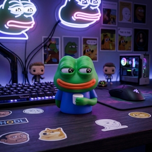 Statuetta Personalizzata in PVC Morbido 3D di <span class=keywords><strong>Pepe</strong></span> Frog, Personaggio Meme da Collezione, Giocattolo da Scrivania OEM, Regalo di Fabbrica - Product Image 2