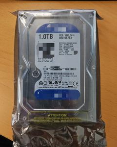 WD10EZEX Disco Duro Interno de 1 TB y 3,5 Pulgadas para CCTV DVR NVR, Almacenamiento, Aplicaciones de Servidor, CMR, Disco Duro Interno SATA de 1 TB - Product Image 1
