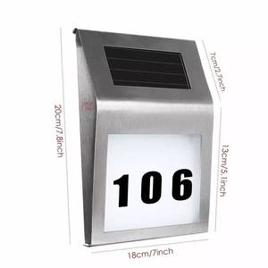 Enseigne LED moderne personnalisée avec numéro de <span class=keywords><strong>maison</strong></span> Applique murale solaire avec lumière blanche chaude en acier inoxydable pour le jardin et l'<span class=keywords><strong>extérieur</strong></span> - Product Image 1