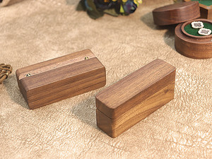 กล่องเก็บเครื่องประดับไม้แท้สไตล์วินเทจแบบเรียบง่ายที่ใส่แหวน2วงสำหรับจัดงานแต่งงานขายส่งจากประเทศจีน - Product Image 3