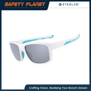 Diseño moderno Gafas de sol personalizadas UV400 Crystal Clear Casual Moda Gafas de Sol para hombres - Product Image 6