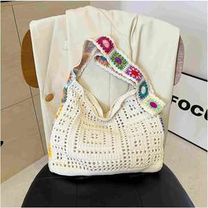 Bolso de hombro de malla hueca ligero de poliéster para mujer, estilo bohemio con encaje, plegable, de punto, para playa, otoño y verano - Product Image 3