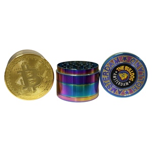Molinillo de Hierbas Manual Redondo de Aleación de Zinc de 50 mm con Diseño Artístico Impreso para Accesorios - Product Image 1