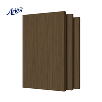 Panneaux de particules OSB3 E0 de haute qualité certifiés CE pour projets en bois 4x8 18mm 9mm, panneaux de particules mélaminés pour meubles