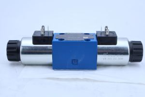 Nouveau solénoïde directionnel hydraulique 4WE 4WE6 4WE10 4WE10F33/CG24N9K4 4WEH10C4X/6EG24N9ETK4/B10, taille compacte 10x10x5 mm pour - Product Image 2