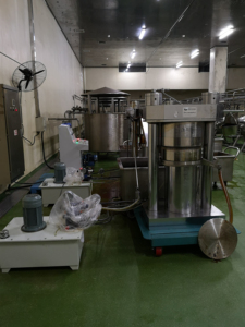 <span class=keywords><strong>Prensa</strong></span> de aceite frío de aceite hidráulico de planta de oliva para uso doméstico en Sudáfrica <span class=keywords><strong>Mini</strong></span> máquina de prensado y refinación de aceite de girasol orgánico - Product Image 6