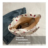 Sac fourre-tout en toile pour femme, motif fraises, sac de plage, sac à bandoulière polyvalent et tendance, grande capacité, simple, pour le quotidien