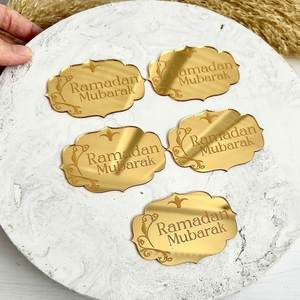 Miroirs en acrylique personnalisés pour mariage, étiquettes nominatives pour la fête des mères et Noël, imperméables - Product Image 1