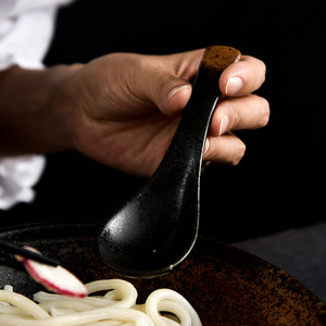 <span class=keywords><strong>Cuchara</strong></span> de sopa de Miso de gres cerámico antiguo japonés al por mayor cucharas de fideos <span class=keywords><strong>Ramen</strong></span> gruesas Retro <span class=keywords><strong>Para</strong></span> Restaurantes - Product Image 4