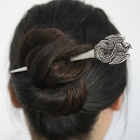 Pince à cheveux unisexe en alliage style vintage nordique Dragon volant de 13 cm, idéale pour cadeau, vente en gros, modèle de pince à cheveux tendance Kun Hong