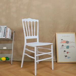Popular precio barato Silla <span class=keywords><strong>de</strong></span> boda patrón <span class=keywords><strong>de</strong></span> flores silla trasera en uso <span class=keywords><strong>de</strong></span> silla <span class=keywords><strong>de</strong></span> plástico blanco para <span class=keywords><strong>alquiler</strong></span> <span class=keywords><strong>de</strong></span> comedor <span class=keywords><strong>de</strong></span> eventos - Product Image 4