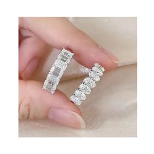 แหวนแต่งงาน Xinfly ทองคำขาว 18K คุณภาพสูง ประดับเพชรโมอิสซาไนต์ 1.5 กะรัต และ 2 กะรัต - Product Image 1