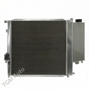 Radiador de Aluminio de Alta Calidad de 2 Filas, Nuevo y en Oferta, Compatible con <span class=keywords><strong>BMW</strong></span> E39 M52 en <span class=keywords><strong>520i</strong></span> 523i 528i GASOLINA - Product Image 1