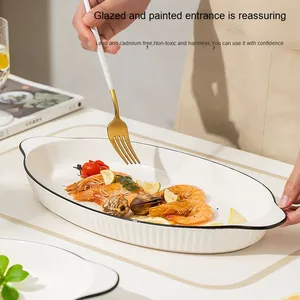Plat de cuisson moderne <span class=keywords><strong>en</strong></span> céramique blanche avec doubles poignées et bord noir, plat ovale <span class=keywords><strong>en</strong></span> <span class=keywords><strong>porcelaine</strong></span> pour poisson, pâtes, salade, hôtel, restaurant - Product Image 3