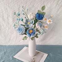 Bouquet de roses, tulipes et marguerites réalistes en crochet fait main, longueur personnalisée, romantique et rêveur, pour remise de diplôme ou décoration intérieure
