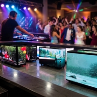Maßgefertigte DJ-Kabinen-LED-Bildschirme, Bühnen-Event-LED-Videowand-Panels, Flexible DJ-LED-Musikbühne, DJ-Kabinen-LED-Anzeigebildschirm