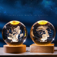 Constellation 3D boule de cristal veilleuse gravée au laser cadeau d'anniversaire sphère en verre décoration de bureau à la maison avec base en bois USB