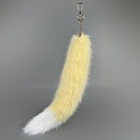 Léger et élégant écologique renard vison queue porte-clés fausse fourrure Halloween bijoux pendentif pour sacs d'école