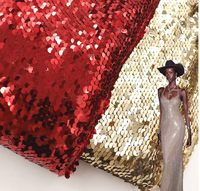 Tissu en maille respirant multicolore brodé de sequins 300 g/m² tendance et très demandé pour manteaux
