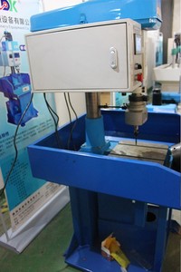 เครื่องเจาะอัตโนมัติขนาดต่ำกว่า 12 มม. 380V สำหรับโลหะหรือไม้ CE ISO 77*62*195 ซม. 0.75 กิโลวัตต์ 4P 6P CN ZHE - Product Image 2