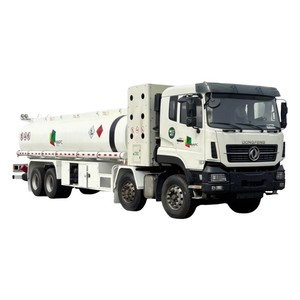 Camion-citerne à carburant Dongfeng 8x4 de 25 m3, robuste, pour le transport de liquides dangereux et de marchandises à risque - Product Image 1