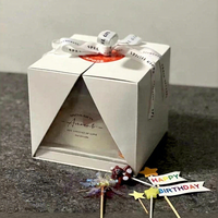 Individuelles Logo Premium Elegante Bäckerei-Kuchenbox mit Integriertem Boden Klappdeckel Beidseitige Öffnung und Transparenter Kunststoffeinsatz