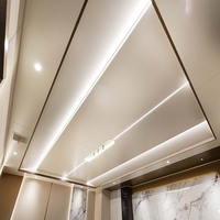 Qianduomu longueur personnalisée blanc perforé en aluminium métal faux carreaux de plafond suspendu forme de grille réduction du bruit pour hôtel