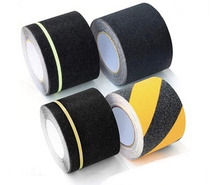Bande réfléchissante antidérapante imperméable en PET, 5 cm * 5 m, noir et jaune, adhésif en caoutchouc simple face, bande réfléchissante antidérapante d'avertissement - Product Image 5