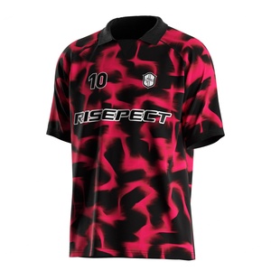Camiseta de Fútbol de Secado Rápido con Cuello Polo en V, Inserciones de Malla Transpirable y Gráficos Personalizados para Uso en Estadios - Product Image 1