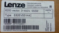 Variateur de fréquence vectoriel E82EV551K4C 0,55 kW pour PLC