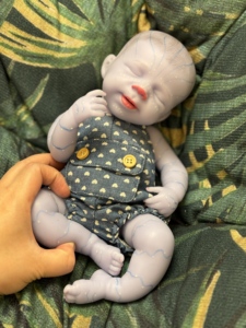 Muñeca Educativa de <span class=keywords><strong>Silicona</strong></span> de 13 Pulgadas, <span class=keywords><strong>Avatar</strong></span>, Muñeca de Moda para Niñas, Juguete de Dibujos Animados, Realista, Anatómicamente Correcta, Suave, Juguete de Recién Nacido - Product Image 5