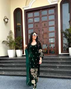 สไตล์อินเดียและปากีสถานผ้ากำมะหยี่วิสคอสอย่างหนักพร้อมงานปักและลำดับงาน salwar kameez สำหรับผู้หญิงในงานแต่งงาน - Product Image 3