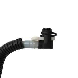 OE A6110702032 Schlussverkauf Autoteile Diesel Kraftstoff Leitungsrohr Schlauch vom Filter zur Pumpe für Mercedes Benz Sprinter 901 W638 - Product Image 3