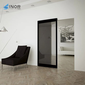 Porte coulissante en bois massif de qualité supérieure avec rail dissimulé anti-saut, sécurisée et stable pour l'intérieur de la maison. - Product Image 2