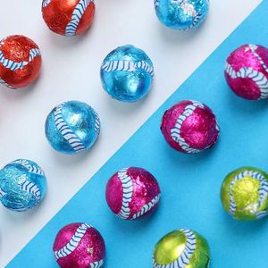 Envoltura de papel de aluminio dorado en forma de dinero Chocolate hecho a mano caramelo sólido con divertido diseño de monedas doradas fabricado con cuidado - Product Image 6