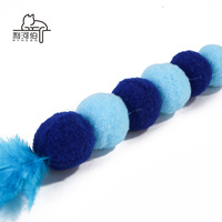 Accessoires pour animaux de compagnie, vente chaude, jouet pour chat, teaser de jeu, mouvement actif, jouet pour chat bleu, autocollant