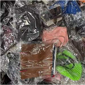 Sacs d'<span class=keywords><strong>Occasion</strong></span> en Gros de Qualité Premium Fournisseur, Unisexe, de Seconde Main, Grade Adulte pour l'Été, Emballés en Balles - Product Image 3