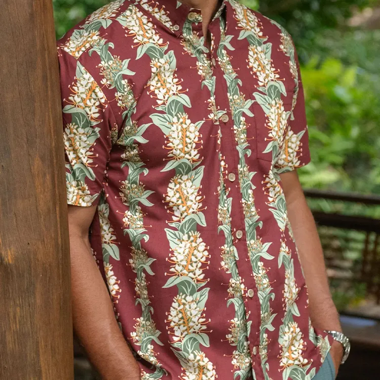 Düşük fiyat özel tasarım Rayon kumaş erkekler yaz kısa kollu gevşek havai gömleği
