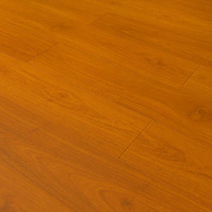 Instalación Rápida de Pisos Laminados de 7mm 8mm 10mm 12mm, Resistentes al Agua, HDF, MDF, Revestimiento de Piso Laminado - Product Image 1
