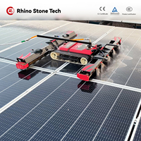 Robot de nettoyage de panneaux solaires photovoltaïques pour l'élimination de la poussière robotique, solution de lavage photovoltaïque pour les fermes solaires industrielles et commerciales