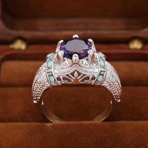 Anello da Cocktail H418 per Donna con Ametista Naturale Rotonda, Montatura a Griffe, Motivo Floreale, Anello di Fidanzamento alla Moda - Product Image 3