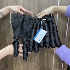 VENTE CHAUDE 2025! Extensions de cheveux de trame bouclées noires bouclées Steam Bounce Belle et brillante Couleur prête à expédier - Product Image 3