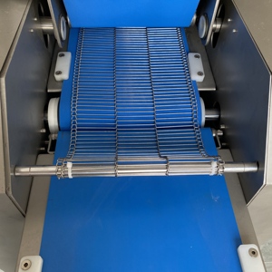 Ligne de production de croissants automatique électrique, <span class=keywords><strong>prix</strong></span> d'usine, capacité de 3000 pièces/heure - Product Image 4