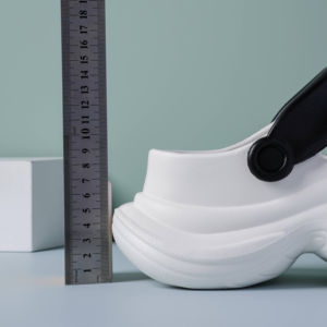 Vrouwen Mode Trend Comfortabele Klompen Zomer Outdoor Slippers Eenvoudige Antislip Effen Kleur Schoenen Klompen Outdoor Gebruik Groothandel - Product Image 6